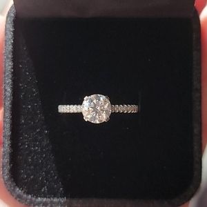 1 Carat Moissanite Ring 🥳HP